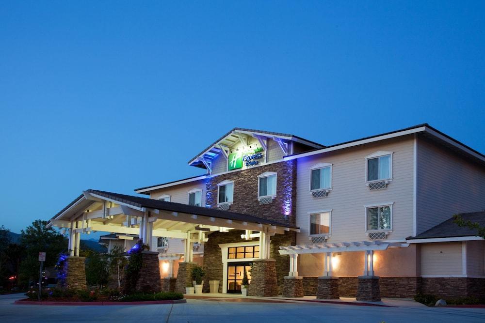 Holiday Inn Express Hotel & Suites San Dimas By Ihg Exterior photo