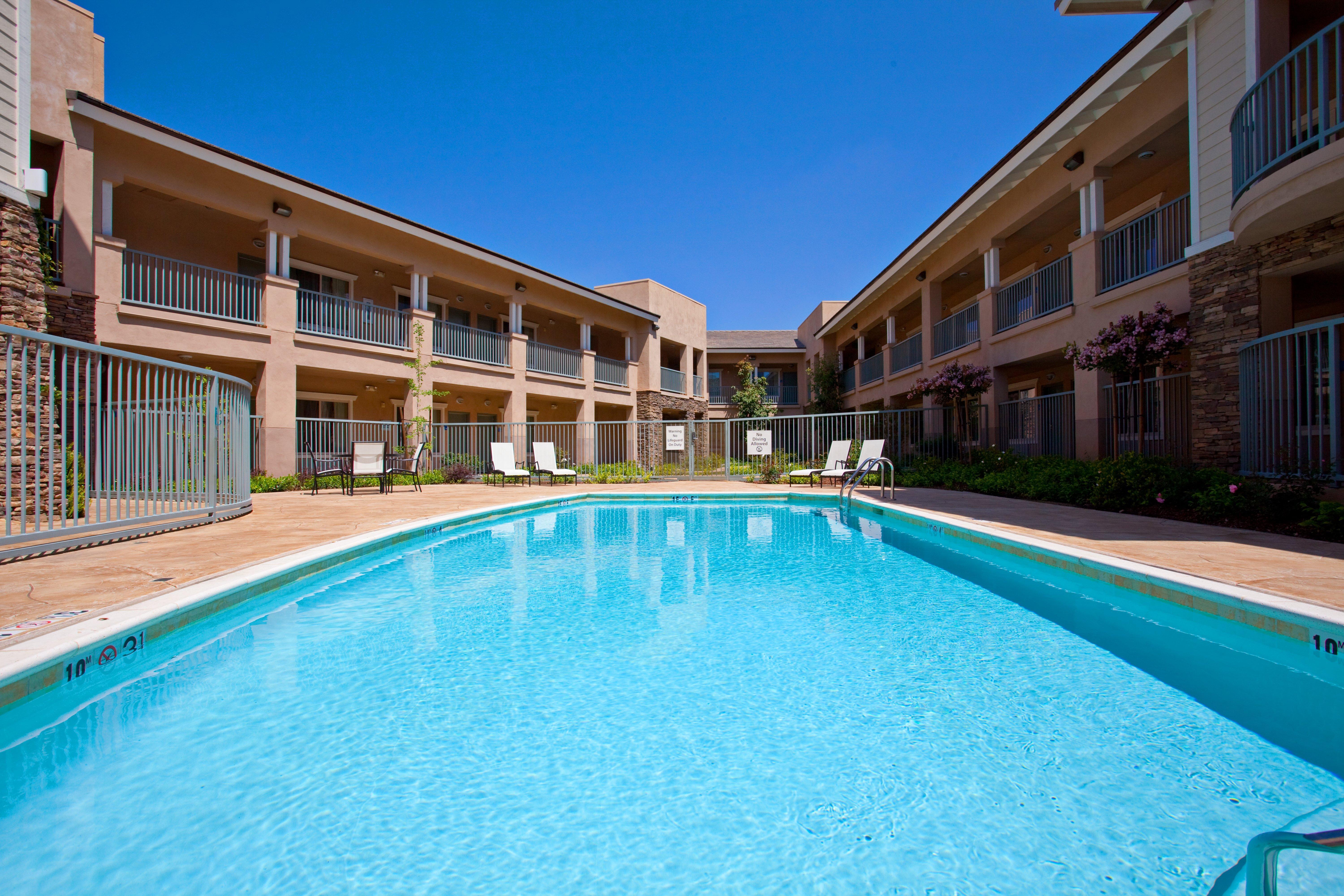 Holiday Inn Express Hotel & Suites San Dimas By Ihg Exterior photo